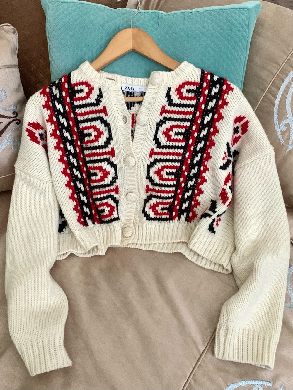 Zara Cream Embroidered Knit Cropped Cardigan with Fair Isle Motif - Picture 6 of 11